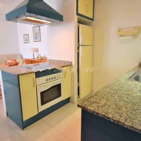 Maison Entiere Avec Piscine, Wifi, Grand Solarium Et Terrain Arbore Holiday home *