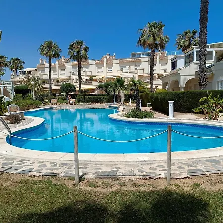 Holiday home Maison Entiere Avec Piscine, Wifi, Grand Solarium Et Terrain Arbore *