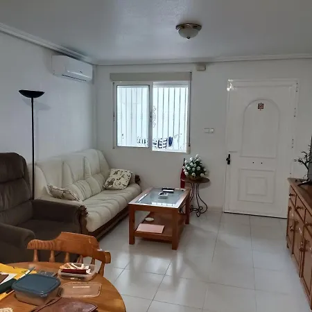 Holiday home Maison Entiere Avec Piscine, Wifi, Grand Solarium Et Terrain Arbore Orihuela